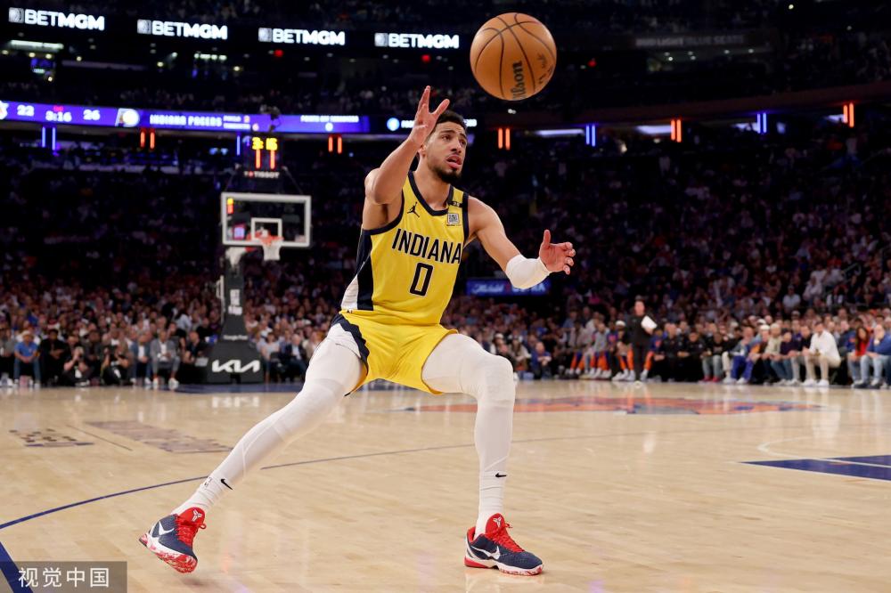 莫布里在防 莫布里在防